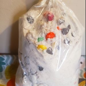 Bake a home cookies